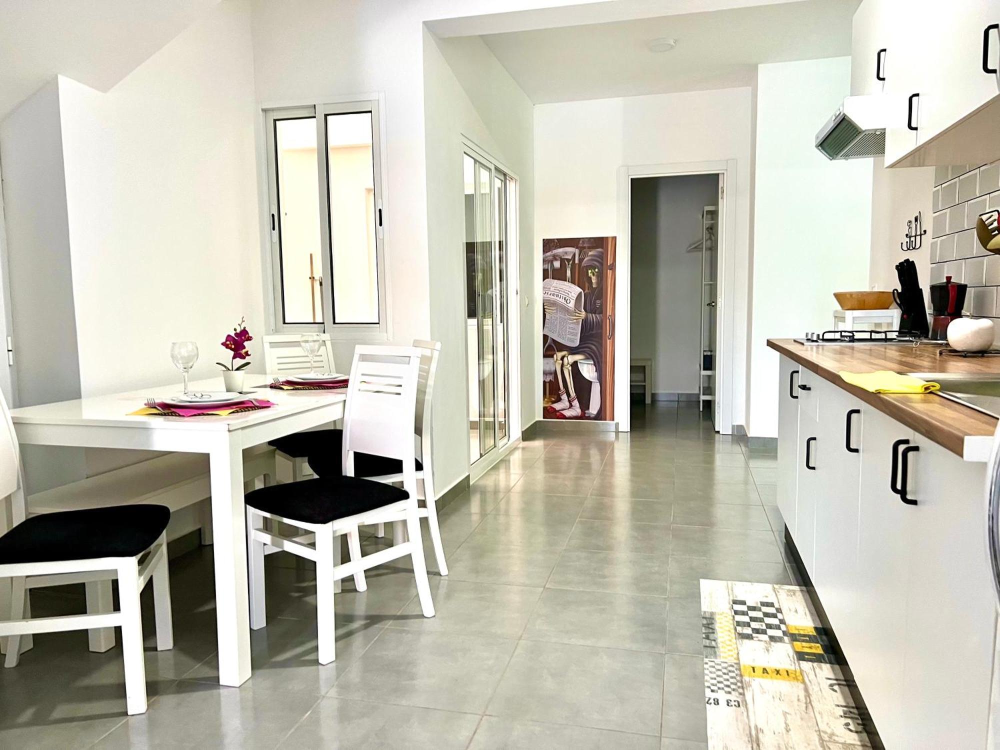 Animos! Apartments - 10 Modern Apartments Near The City & Beach, Perfect For Nomads, Travellers, Families, Watersports! Santa Maria Exterior foto