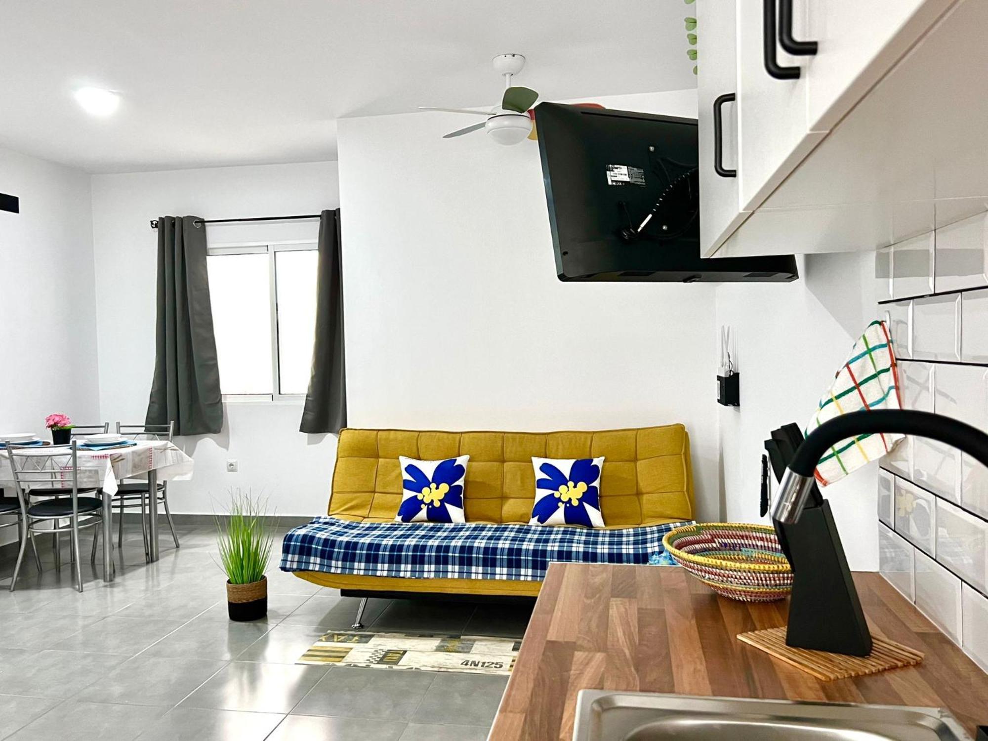Animos! Apartments - 10 Modern Apartments Near The City & Beach, Perfect For Nomads, Travellers, Families, Watersports! Santa Maria Exterior foto