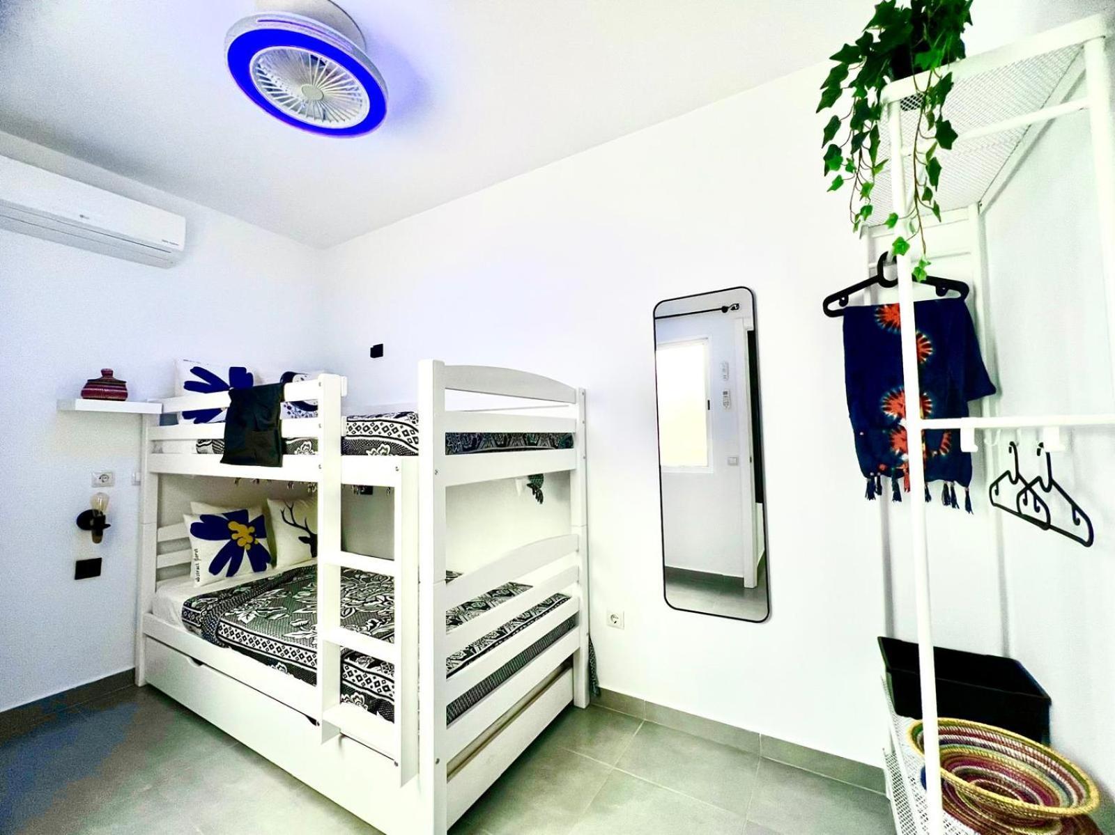 Animos! Apartments - 10 Modern Apartments Near The City & Beach, Perfect For Nomads, Travellers, Families, Watersports! Santa Maria Exterior foto